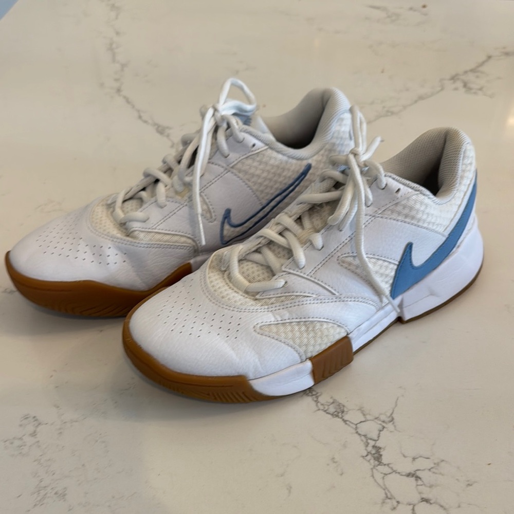 Nike Court Lite Sneakers